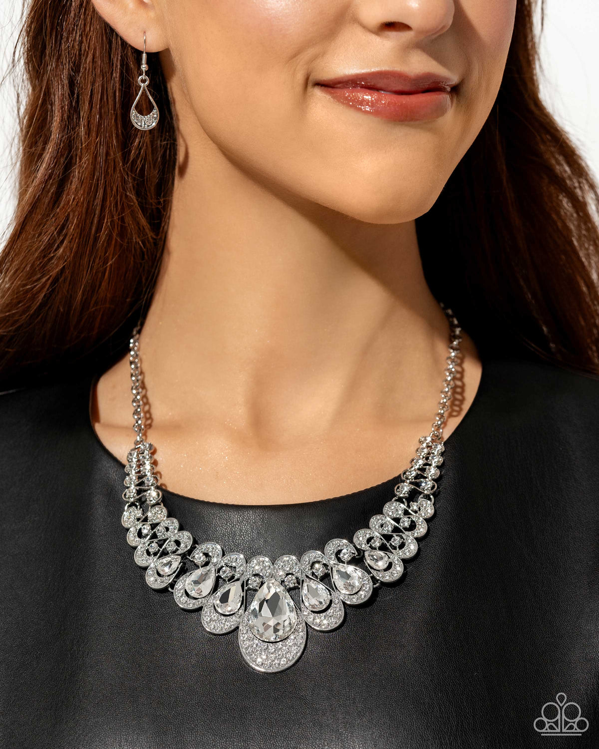 Infinite Idol White Necklace